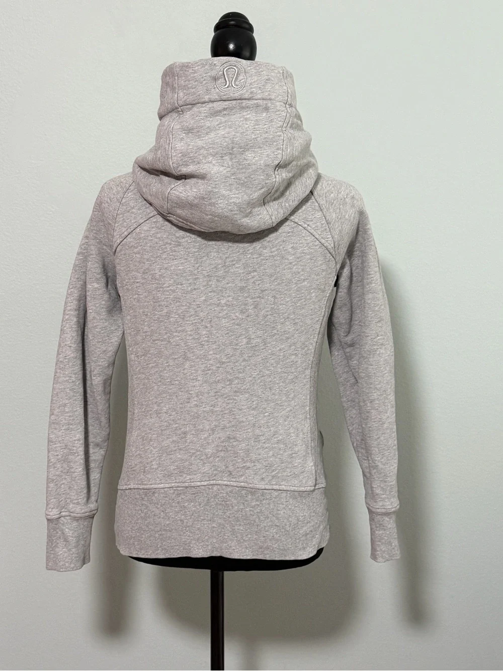 LULULEMON Women’s Scuba Full Zip Hoodie- 6